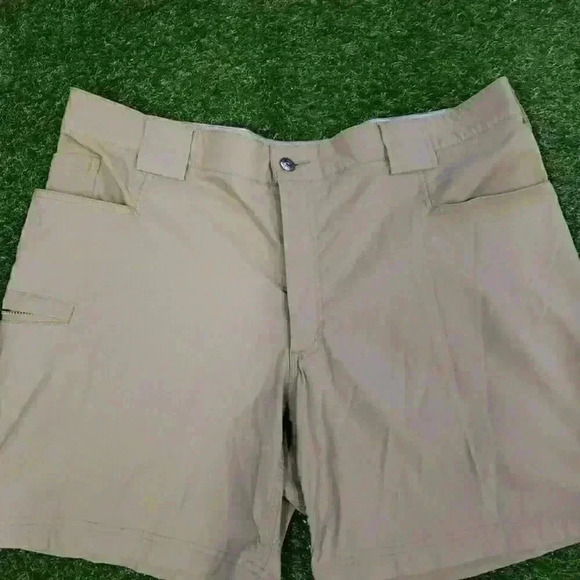 Duluth Trading Flex Dry On The Fly Cargo Shorts Men's Size 40 Beige 9" Inseam - Picture 3 of 11